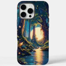 Ruhiger Wald mit alten Bäumen und Monddesign