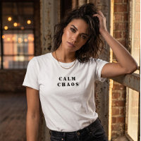 Ruhiges Chaos - Weibliches minimalistisches T-Shir