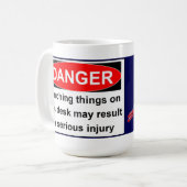 Rührende Sachen auf diesem Schreibtisch können Kaffeetasse (Vorderseite Links)