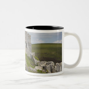 Ruinen von Corfe Castle bei Wareham, Dorset, Zweifarbige Tasse
