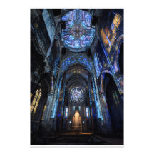 Ruinenkathedrale Buntglasprojektions-Glanz