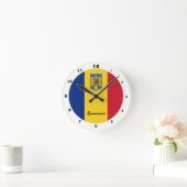 Rumänische Flagge & Rumänien trendy Zuhause / Desi Runde Wanduhr (Zuhause)