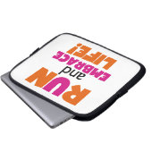 Run und Embrace Life Orange Pink Laptopschutzhülle (Vorne Knopf)