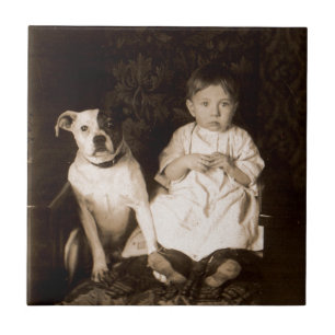 Rund 1910 Pitbull und Baby Fliese