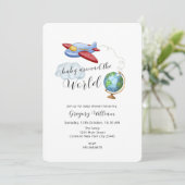 Rund um die World Map Airplane Babydusche Einladung (Stehend Vorderseite)