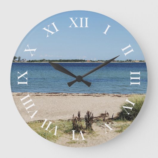 Runde Wanduhr römische Ziffern Strand und Meer (Vorderseite)