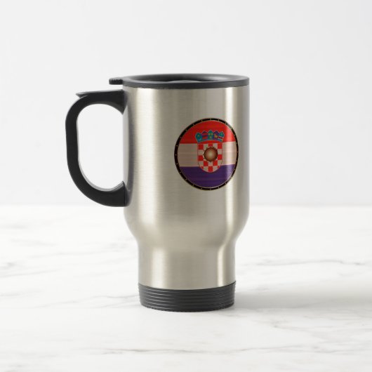 Runde Wikingerschild mit kroatischer Flagge Reisebecher (Links)