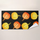 Runder orangefarbener und gelber Kürbis. Wasserkoh Badehandtuch (Badehandtuch)