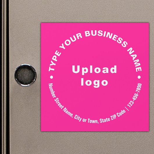 Rundschreiben auf rosa Magnetkarte