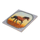 Running Bay Horse Slate Gray Fliese (Seite)