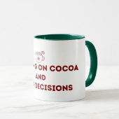 Running on Cocoa and Poor Decisions Christmas Mug Tasse (VorderseiteRechts)