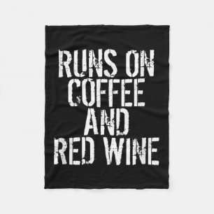 Runs auf Kaffee und Rotwein Fleecedecke