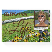 Rusische Wildblumen im Gebirge