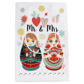 Russian Matryoshka Dolls Mr. & Mrs. Personalisiert Mittlere Geschenktüte (Vorderseite)