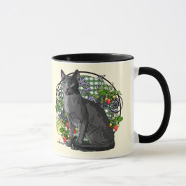 Russische blaue Katze mit Beeren Tasse
