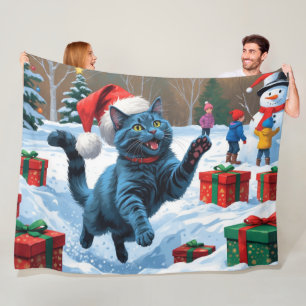 Russische blaue Katze mit Weihnachtsmütze Fleecedecke