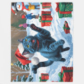Russische blaue Katze mit Weihnachtsmütze Fleecedecke (Vorderseite)