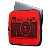 Russische Kamera - Schwarz auf Rot Laptopschutzhülle (Vorderseite Links)