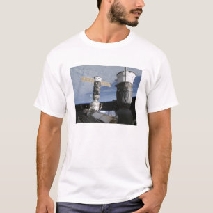 Russische Sojus- und Progress-Raumfahrzeuge T-Shirt
