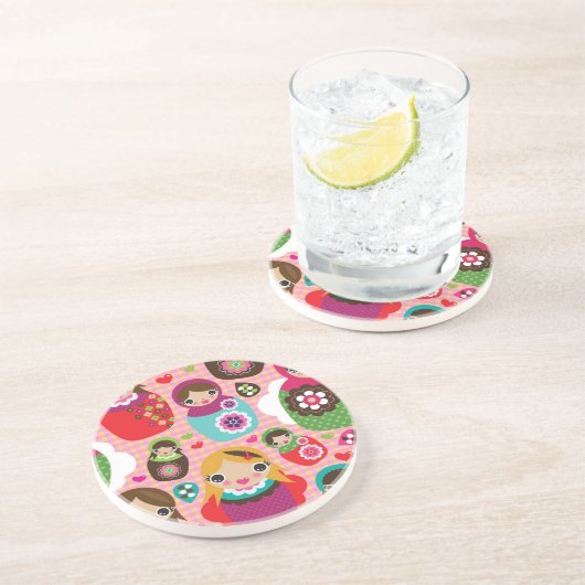 Russischer Puppenillustrationshintergrund Untersetzer (Seite)