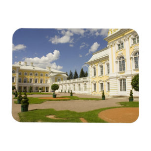 Russland. Petrodvorets. Peterhof-Palast. Peter der Magnet