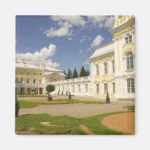 Russland. Petrodvorets. Peterhof-Palast. Peter der Magnet