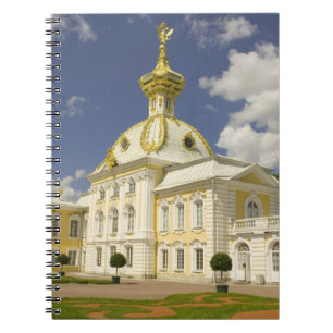 Russland. Petrodvorets. Peterhof-Palast. Peter der Notizblock