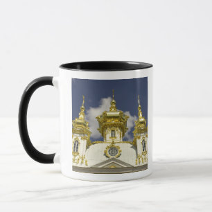Russland. Petrodvorets. Peterhof-Palast. Peter der Tasse