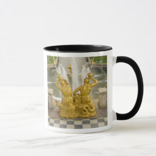 Russland, St. Petersburg. Samson-Brunnen bei Tasse