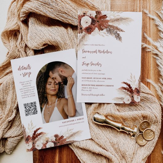 Rust Boho Pampas Grass Arch Foto QR Code Hochzeit Einladung