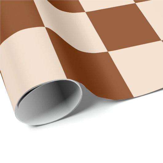 Rust brown and beige checkerboard pattern geschenkpapier (Rolleneckpunkt)