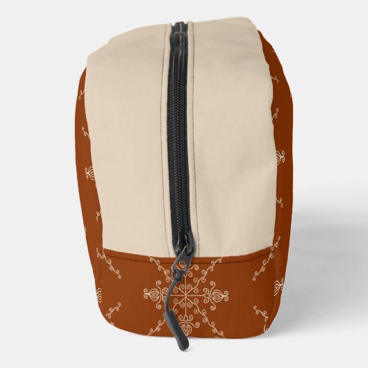 Rust Brown Indian Boho Line Art Symmetry Pattern Waschbeutel (Rechts)