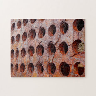 Rusted Perforated Metal Foto Puzzle mit Geschenkbo