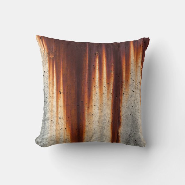 Rustgezogene Grunge Wand: Texturierte Saging Kissen (Vorderseite)