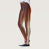 Rustgezogene Grunge Wand: Texturierte Saging Leggings (Links)