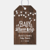 Rustic A Baby ist das Brechen einer Babydusche Geschenkanhänger (Vorderseite)