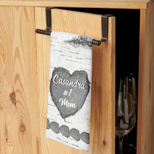 Rustic Aspen Bark Wood Carved Heart #1 Mama Name Geschirrtuch