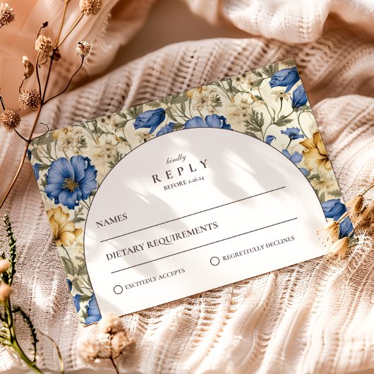 Rustic Autumn Botanical Wedding RSVP Karte