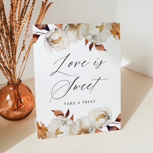 Rustic Autumn Floral Love is Sweet Wedding Favor Sockelschild