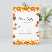 Rustic Autumn Leaves Wedding RSVP Card Karte (Stehend Vorderseite)