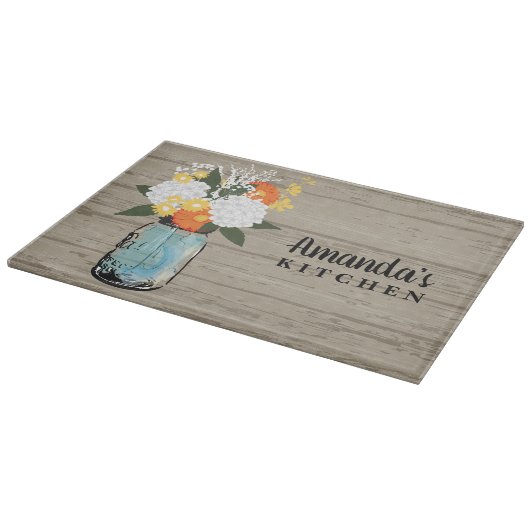 Rustic Barn Hydrangea Floral Mason Jar Monogram Schneidebrett (Ecke)