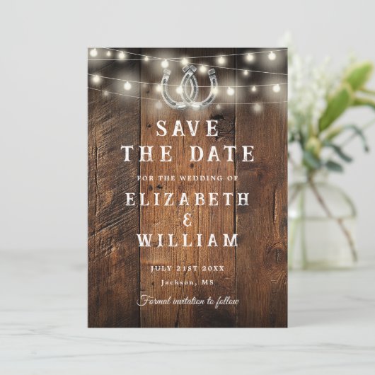 Rustic Barn Wood String Lights Western Wedding  Save The Date (Stehend Vorderseite)