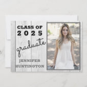 Rustic Barnwood Foto 2025 Graduation Party Einladung (Vorderseite)