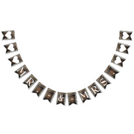 Rustic Barrel Lights Lace Gipskraut Mr & Mrs. Wimpelkette