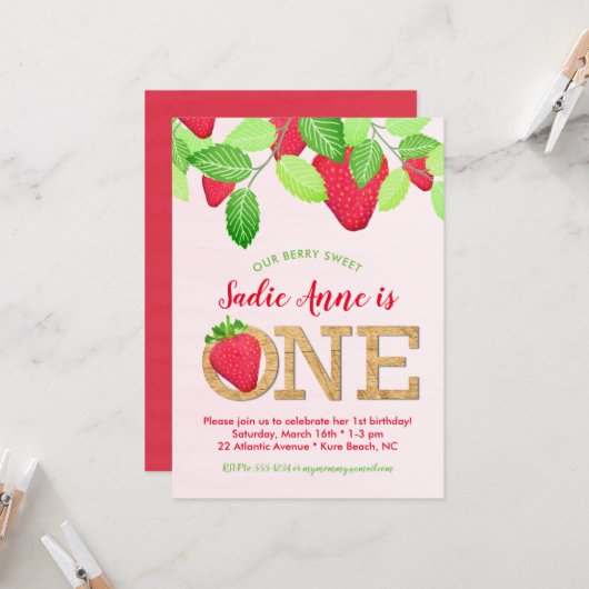 Rustic Berry Sweet Strawberry 1st Birthday Girl Einladung (Vorderseite/Rückseite Beispiel)