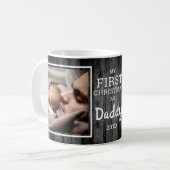 Rustic Black Wood Daddy's First Christmas 2 Photo Kaffeetasse (Vorderseite Links)