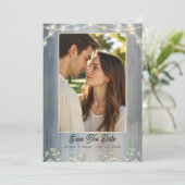 Rustic Blue Baby's Atem Foto Save the Date Karte (Stehend Vorderseite)