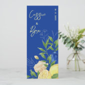 Rustic Blue Floral Lemon Sommer Hochzeitsprogramm Einladung (Stehend Vorderseite)