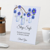 Rustic Blue Flowers Mason Jar Wedsafety Sockelschild (In SItu)