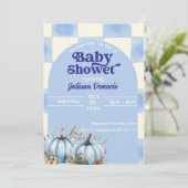 Rustic Blue Gingham Pumpkin Baby Shower Einladung (Stehend Vorderseite)